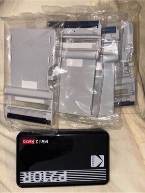 Kodak Mini 2 Retro Film Cartridges and Black Case